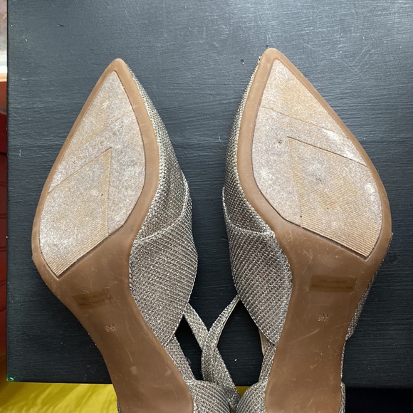 MARC FISHER Metallic strap stiletto size 9 - Picture 5 of 6